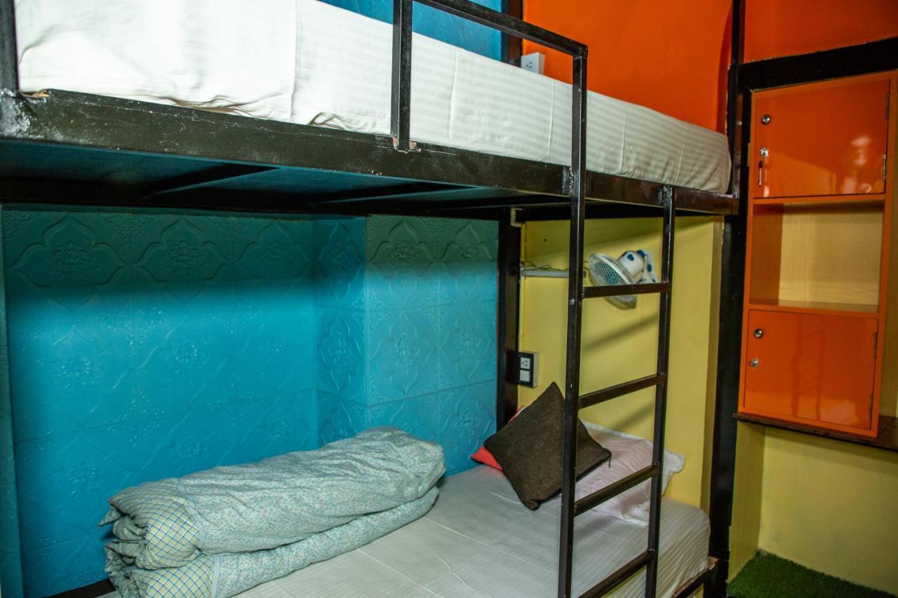 Trekkers Hostel Kathmandu Bagian luar foto