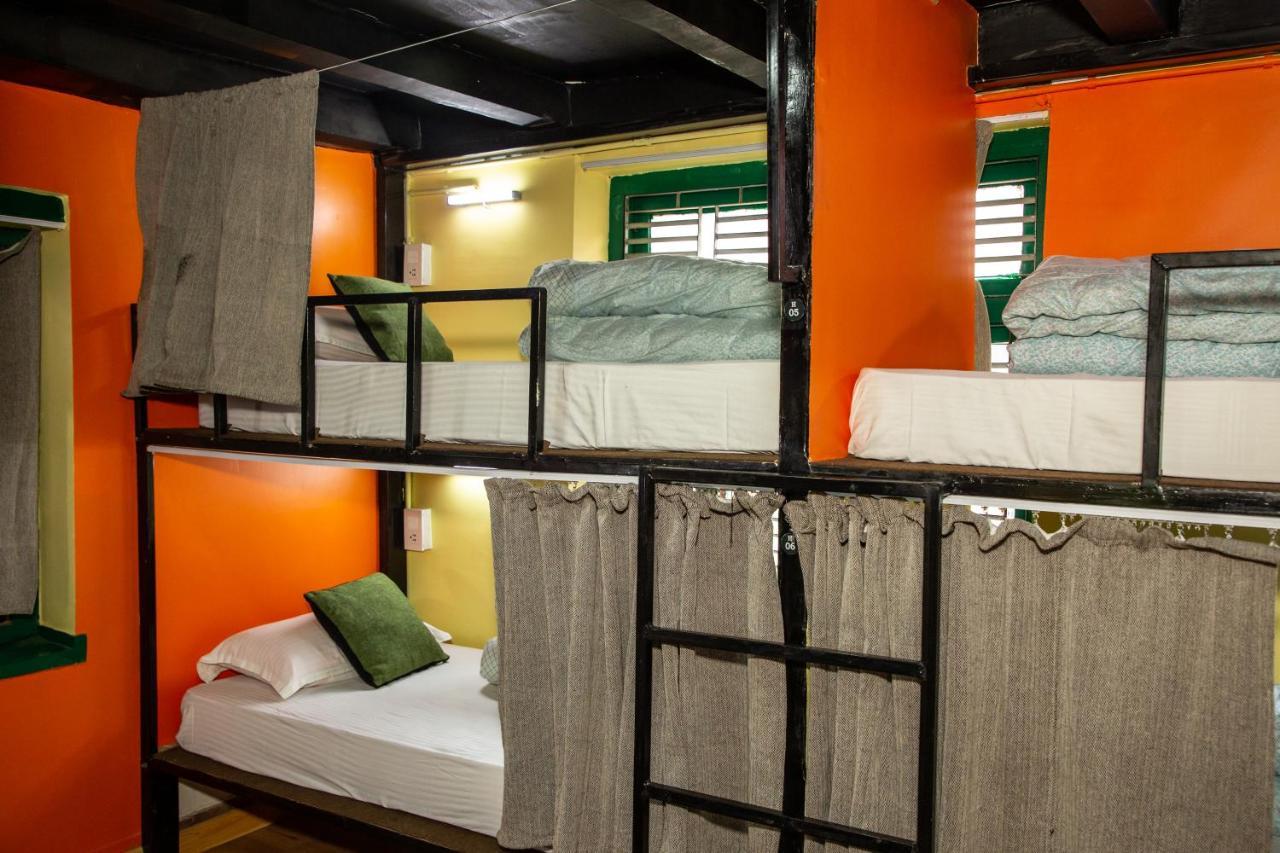 Trekkers Hostel Kathmandu Bagian luar foto
